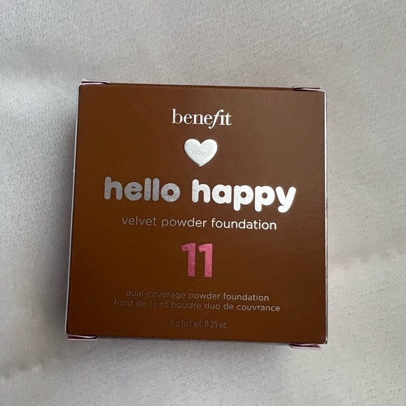 Benefit Velvet Powder Foundation #11 - Picture 2 of 6